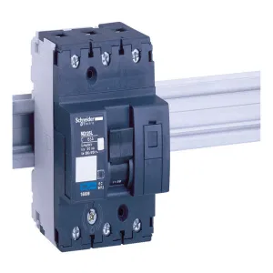 Автоматический выключатель Schneider Electric Acti9 3P 32А (B) 50кА (ШНАЙДЕР) Автоматический выключатель Schneider Electric Acti9 3P 32А (B) 50кА (ШНАЙДЕР)